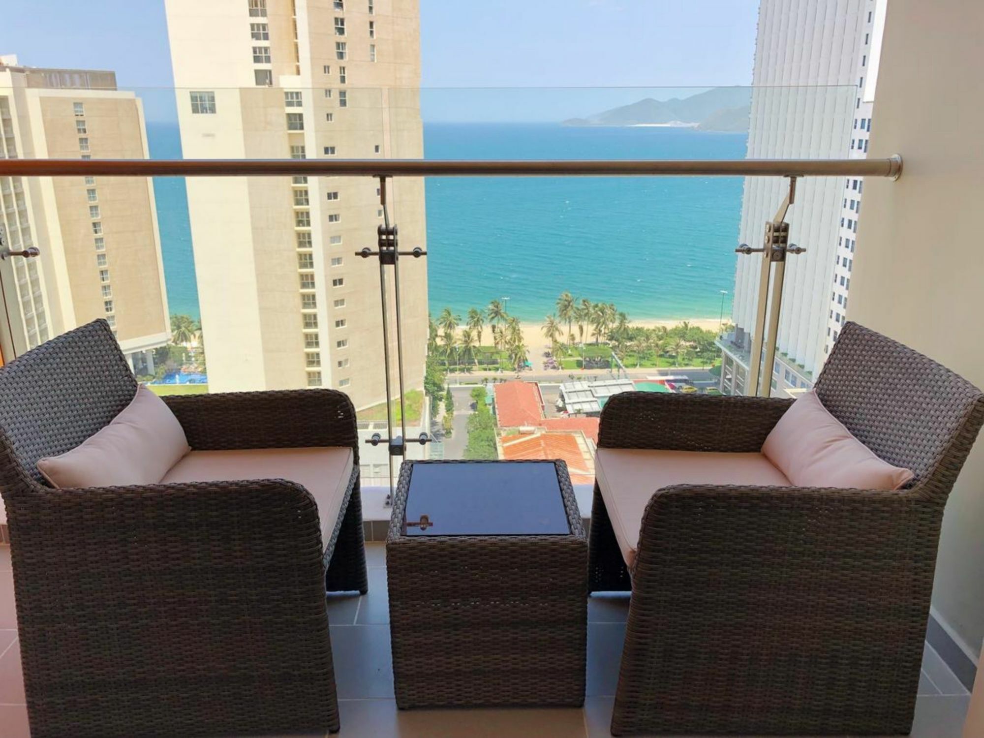 Parama Apartments Balcony Beachfront Nha Trang Ngoại thất bức ảnh